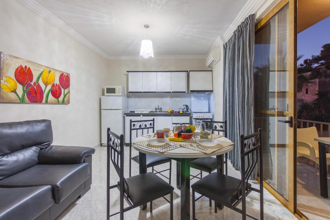 Pool And Sea Merill Apartments - Happy Rentals Mellieħa Exteriör bild